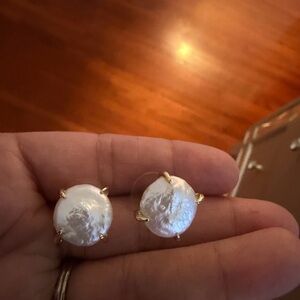 Elegant Gold and White Pearl Earrings